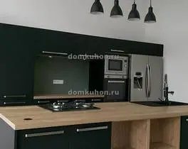 угловая кухня с островом Жоза